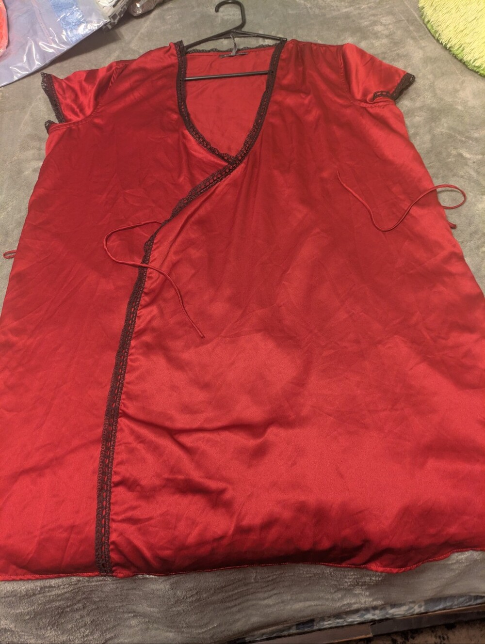 Kristin Davis Sleepwear Red Satin Wrap Robe Lounge Cover-Up Women's Large
